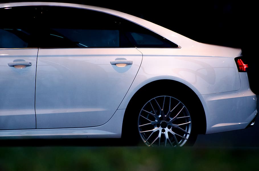 white sedan, wheel, spoke, machine, alloy wheel, tire, car, vehicle HD wallpaper