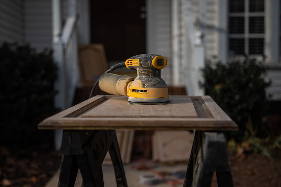 yellow and black buffer polisher, focus on foreground, wood - material HD wallpaper