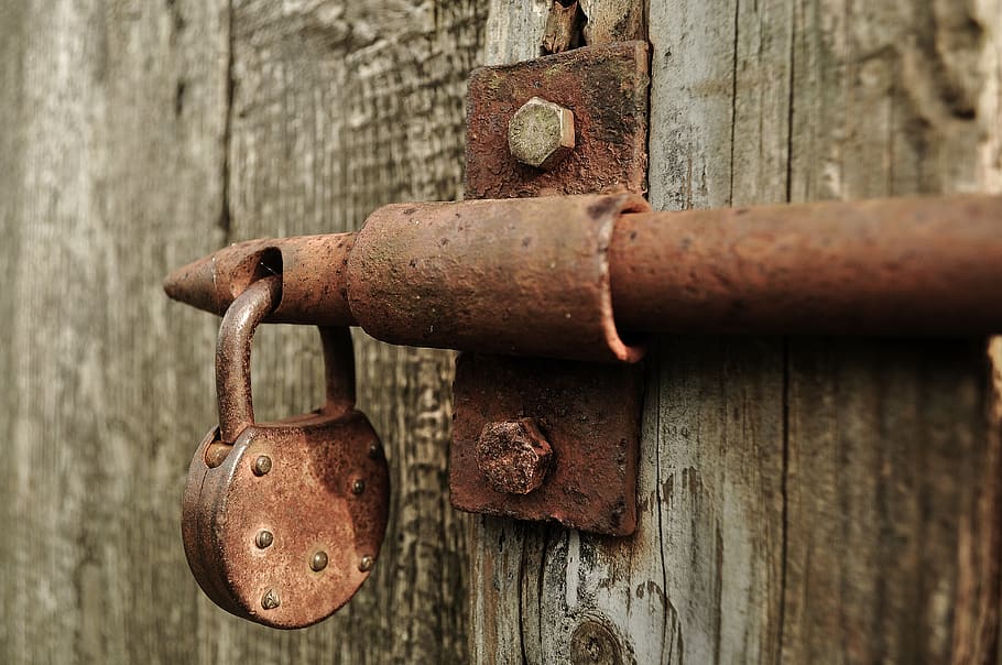 Brown Metal Padlock, rust, wood, rusty, door, old, safety, entrance HD wallpaper