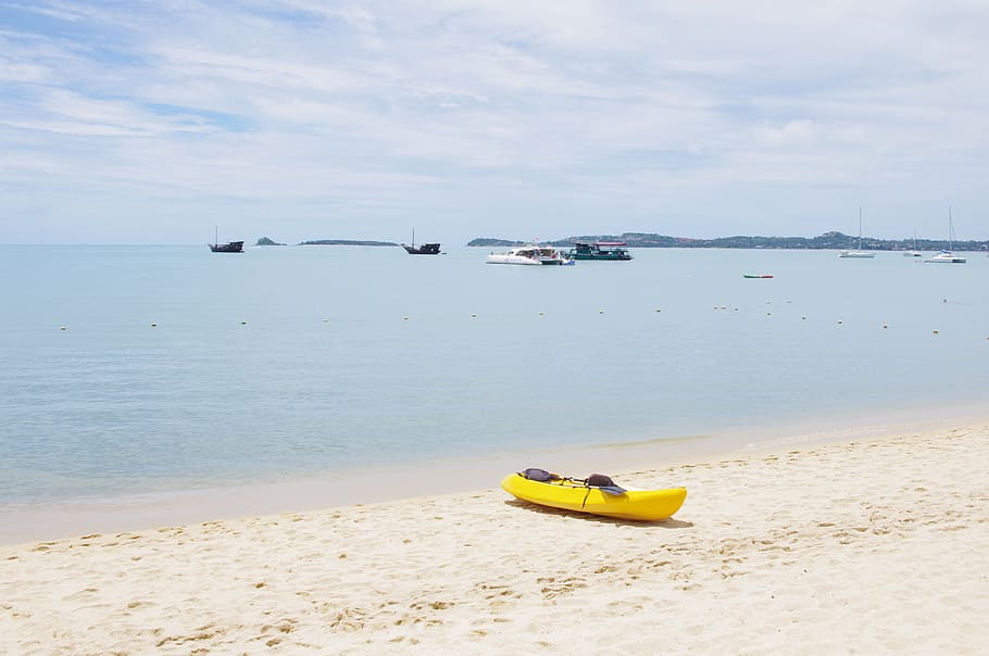 sky, yellow boat, beach, summer, sunny, skyline, blue sky, ocean HD wallpaper