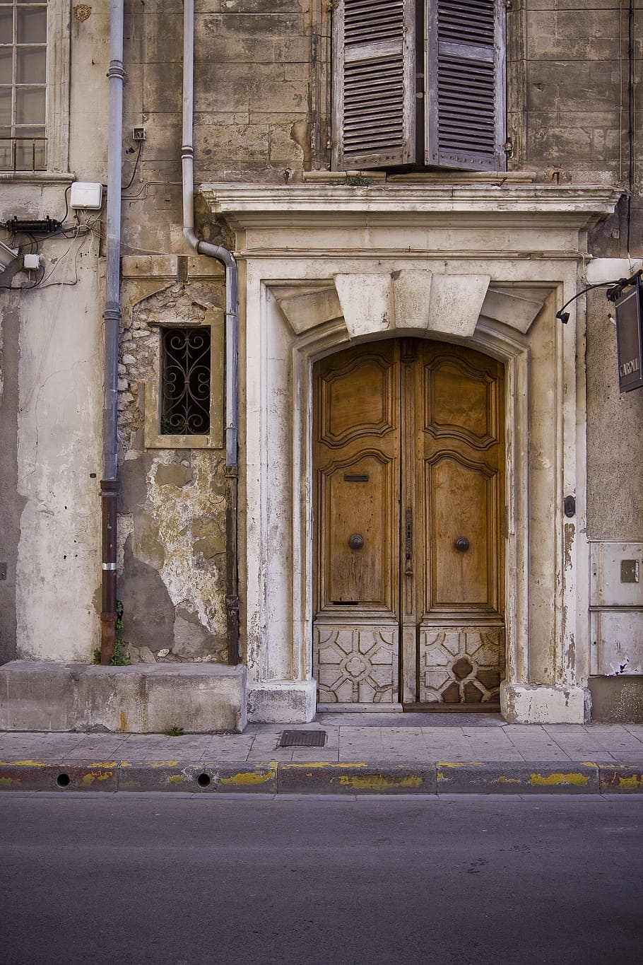 brown concrete building, door, facade, architecture, shutter HD wallpaper