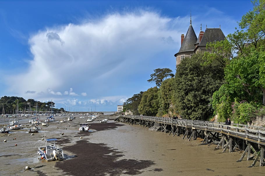 marina, low tide, castle, bridge, wood, boat, sky, cloud, sand HD wallpaper