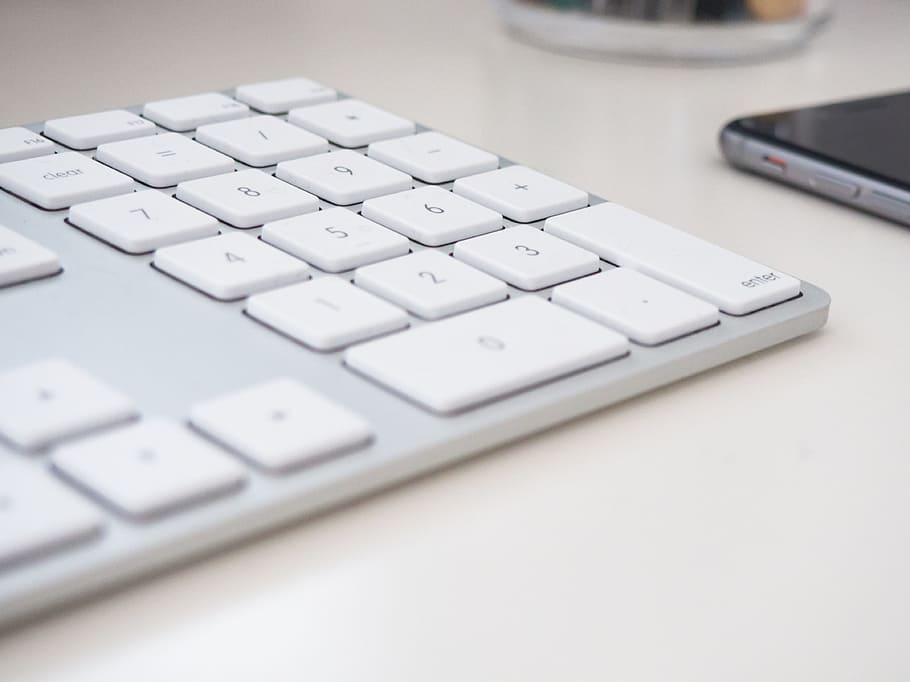 Keyboard and Phone on White Desk, Business, Objects, Office, Technology HD wallpaper