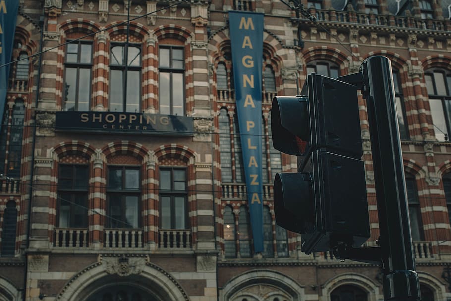 traffic light, amsterdam, architecture, netherlands, magna plaza shopping HD wallpaper
