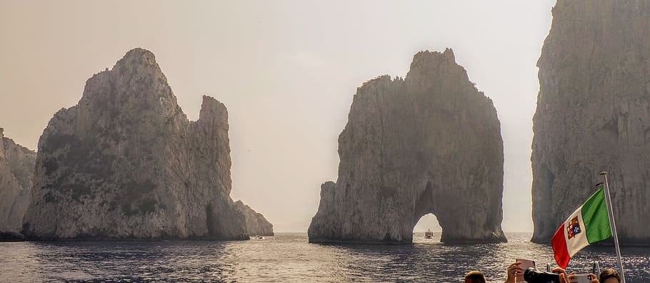 italy, capri, ocean, mediterranean, arch, boat, sea, rock, rock - object HD wallpaper