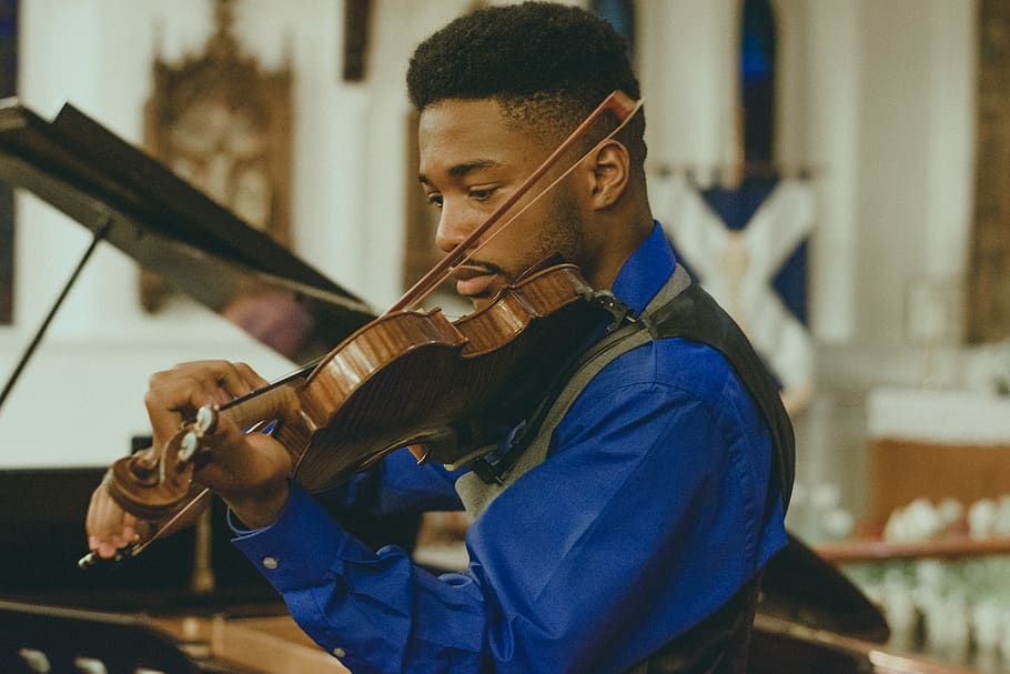 Man Playing Violin, artist, concentration, music, musical instrument HD wallpaper