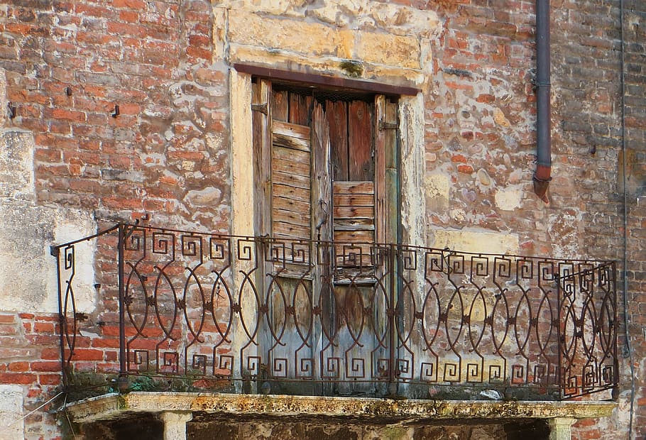balcony, rust, construction, architecture, old, built structure HD wallpaper