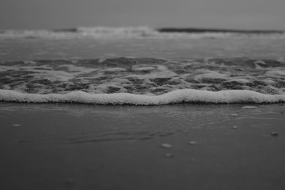 grayscale photography of waves at shore, water, sea, beach, land, HD wallpaper