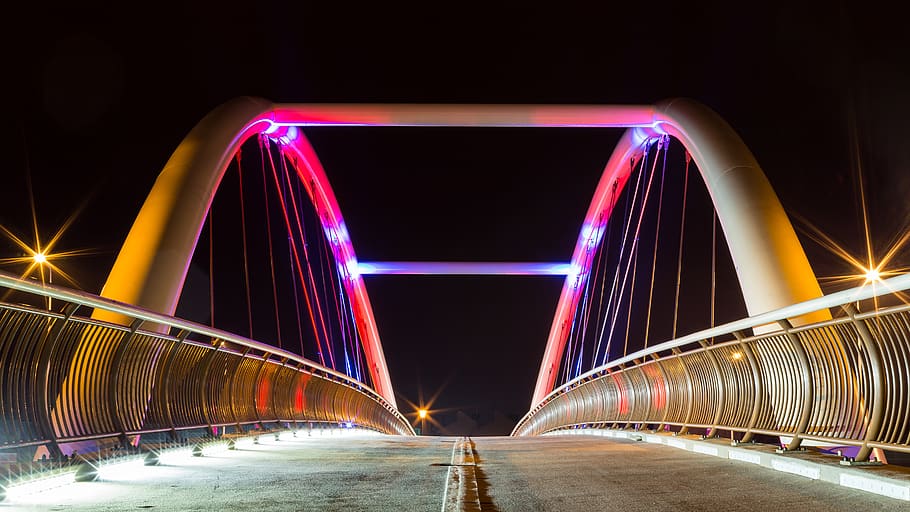 bridge, architecture, lights, night, evening, lamp posts, illuminated HD wallpaper