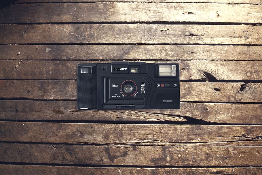 Black Milc on Brown Panel, camera, camera lens, classic, obsolete HD wallpaper