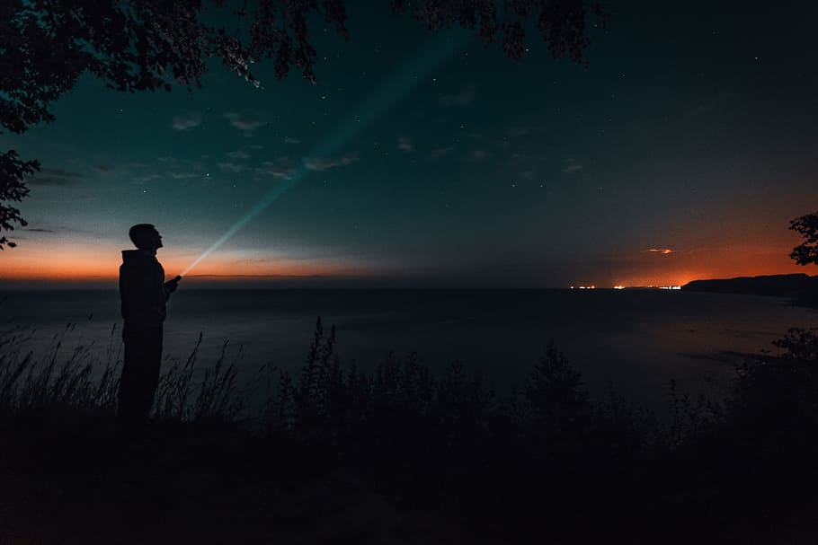 Silhouette of Person during Sunset, backlit, dark, dawn, dusk HD wallpaper