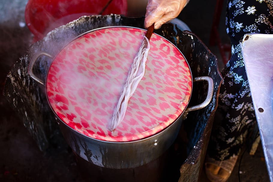 Pink and White Leopard Print Liquid on Stock Pot, container, cook HD wallpaper
