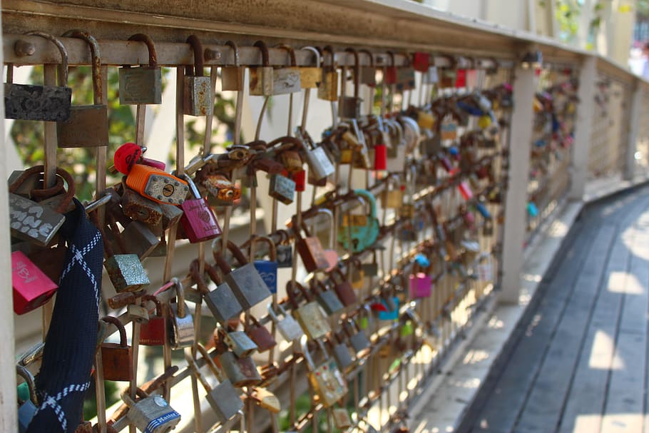locks, bridge, love, padlocks, romantic, friendship, luck, eternity, HD wallpaper