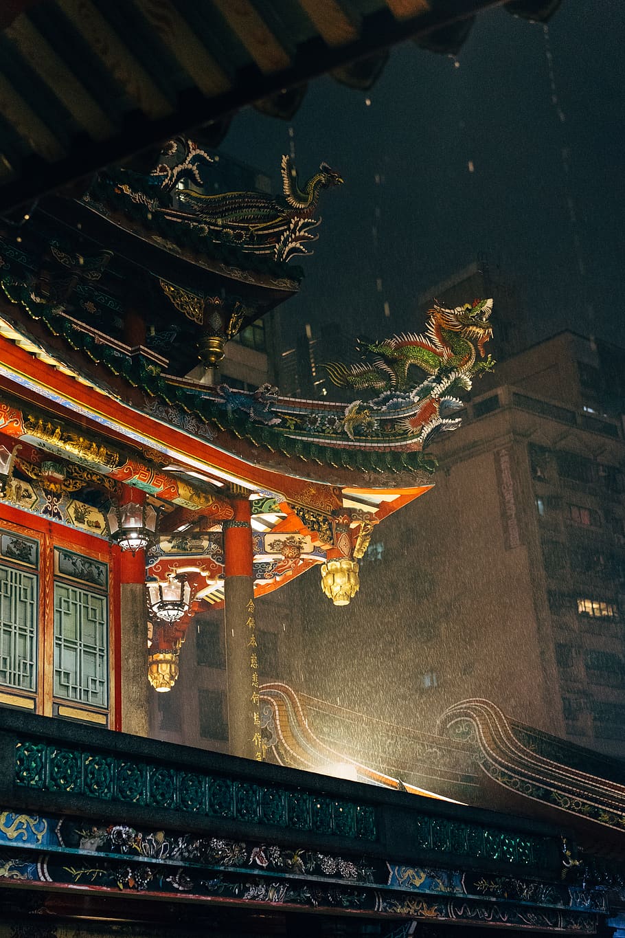 Hd Wallpaper Taiwan Lungshan Temple Night Rain Taipei Building Dragon Wallpaper Flare