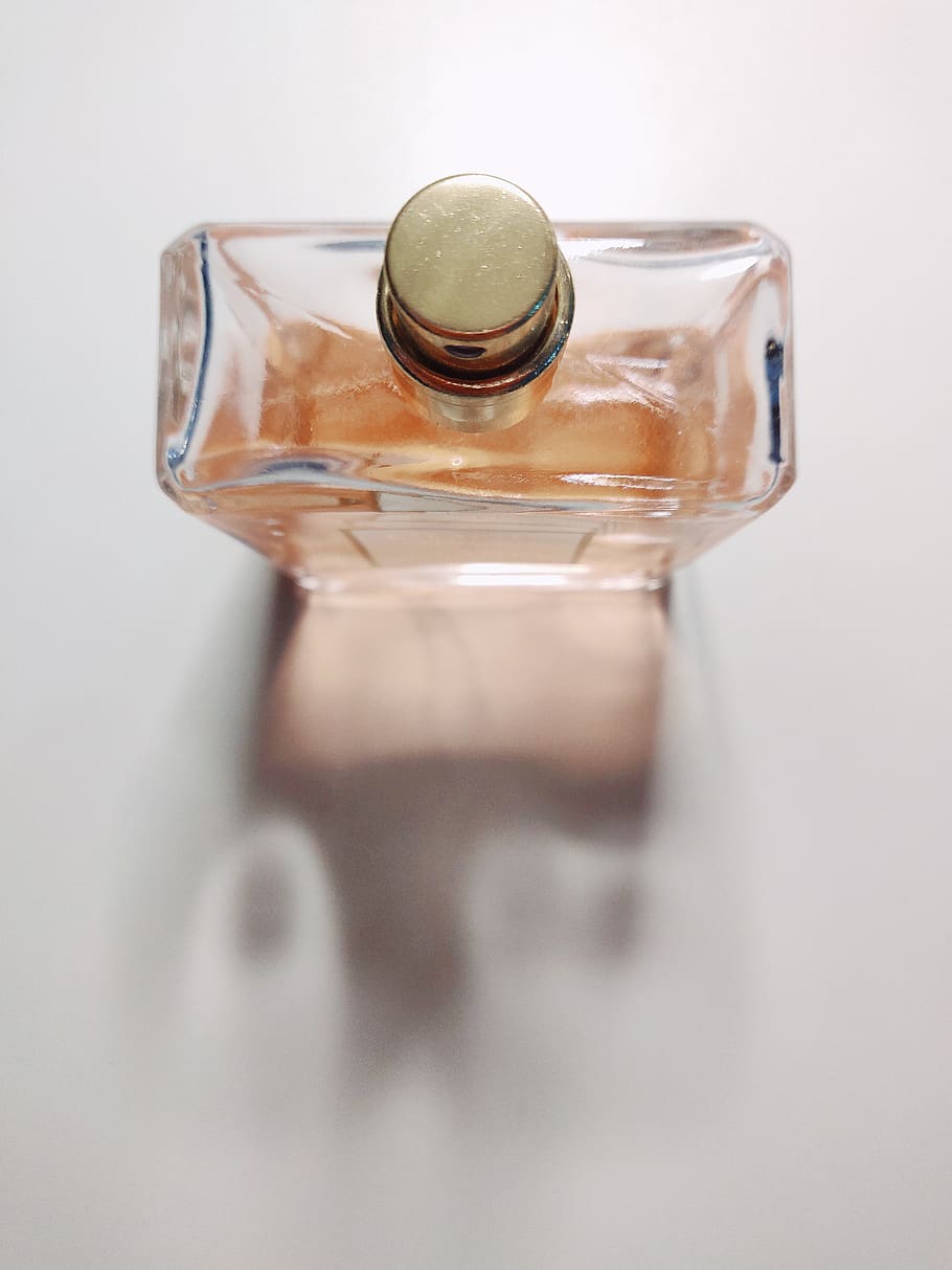 Photo of Perfume Bottle, close-up, fragrance, white background HD wallpaper