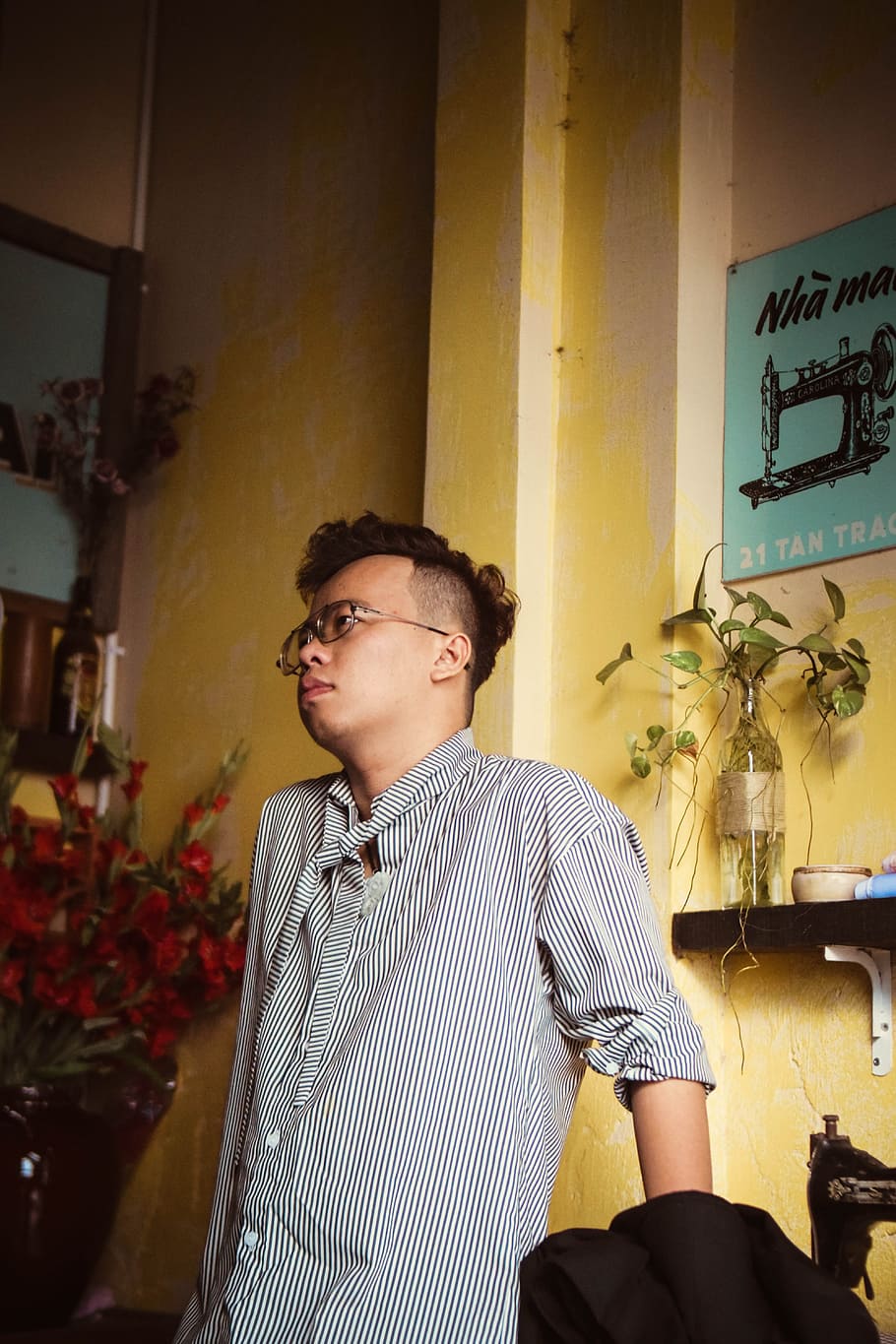 man standing near yellow painted wall, room, miss, sad, single HD wallpaper