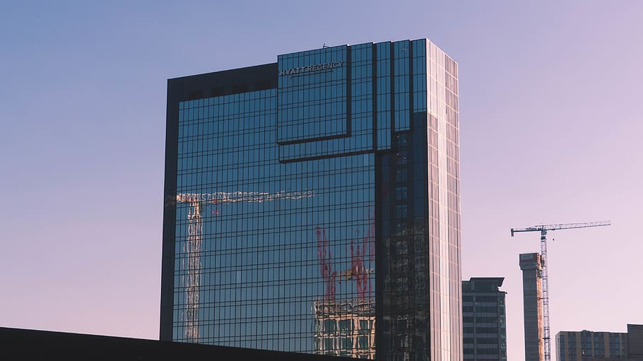 hotel, crane, construction, building, sunset, city, architecture HD wallpaper