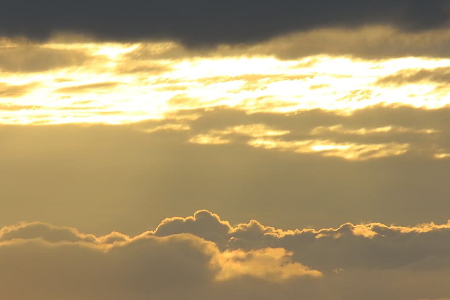 Sun Rays and Clouds, backlit, dark clouds, dawn, daylight, dramatic HD wallpaper