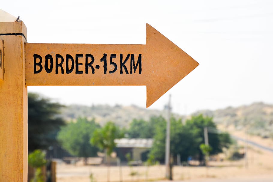 border, india, direction, arrow, milestone, pakistan border HD wallpaper