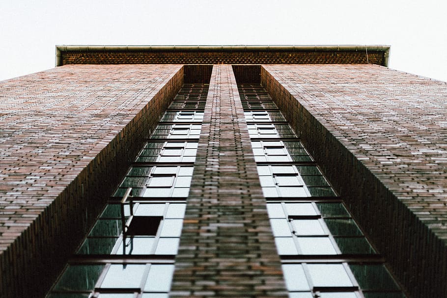 bottom view on brown concrete building, urban, structure, window HD wallpaper