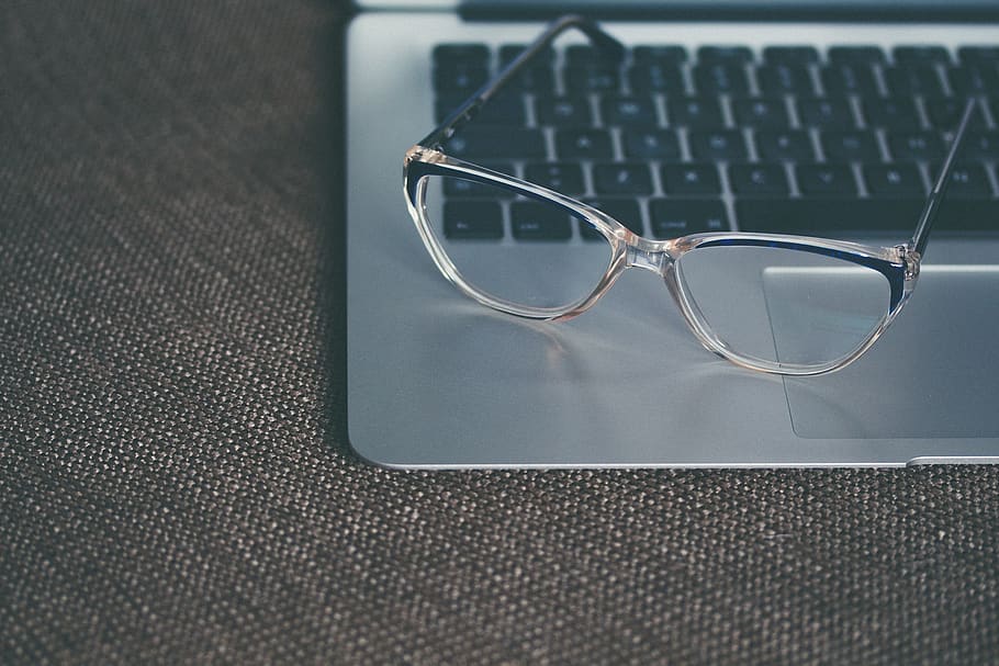 eyeglasses, macbook, laptop, computer, technology, business HD wallpaper