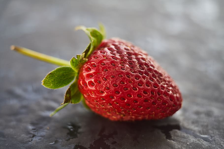 Ripe Strawberry, close-up, color, delicious, fresh, freshness HD wallpaper