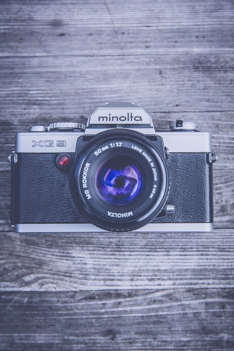 Silver and Black Minolta Camera in Close Up Photography, classic HD wallpaper
