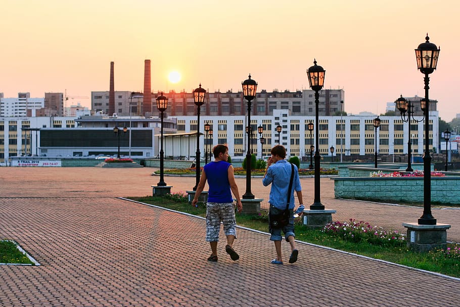 two, men, sun, park, happy, summer, people, friends, leisure HD wallpaper