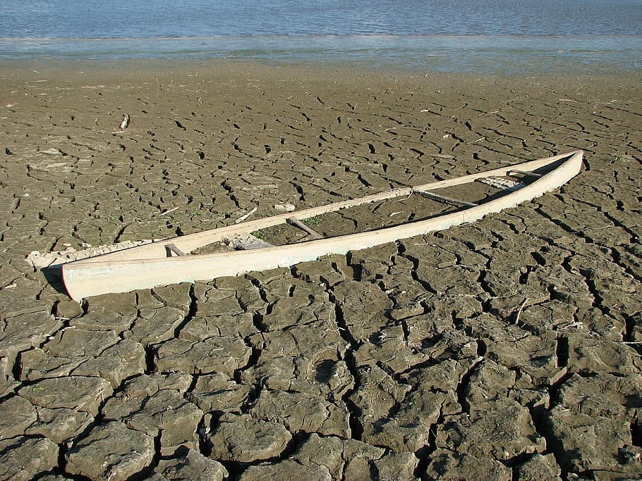 old, boat, shore, dry, beach, sea, land, sand, water, nature HD wallpaper