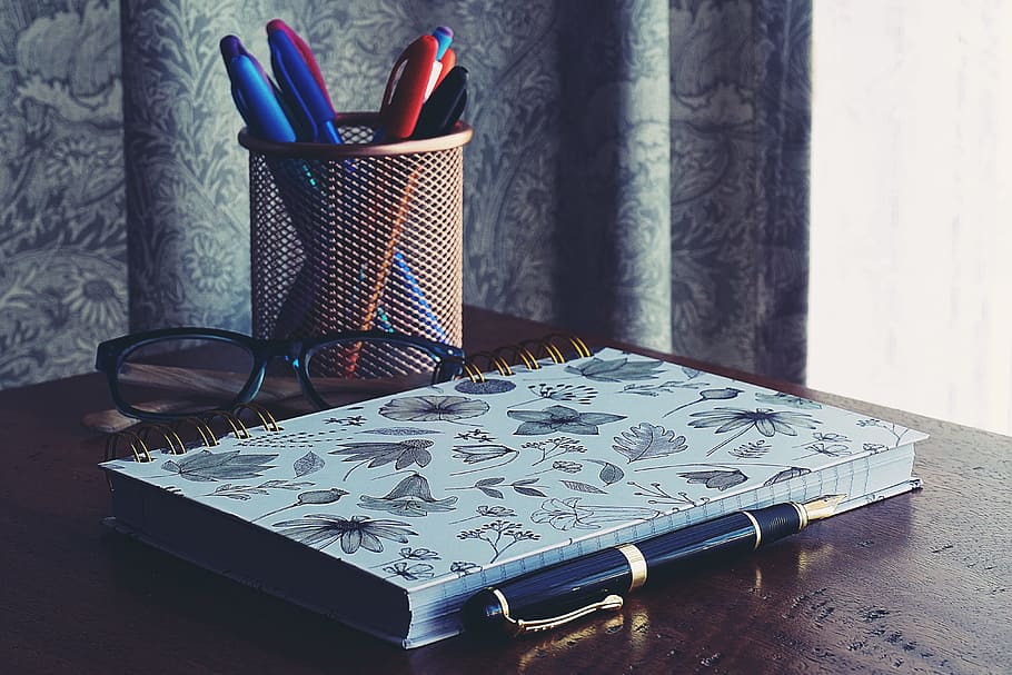 notebook, books, writing, desk, pen, office, business, notes HD wallpaper