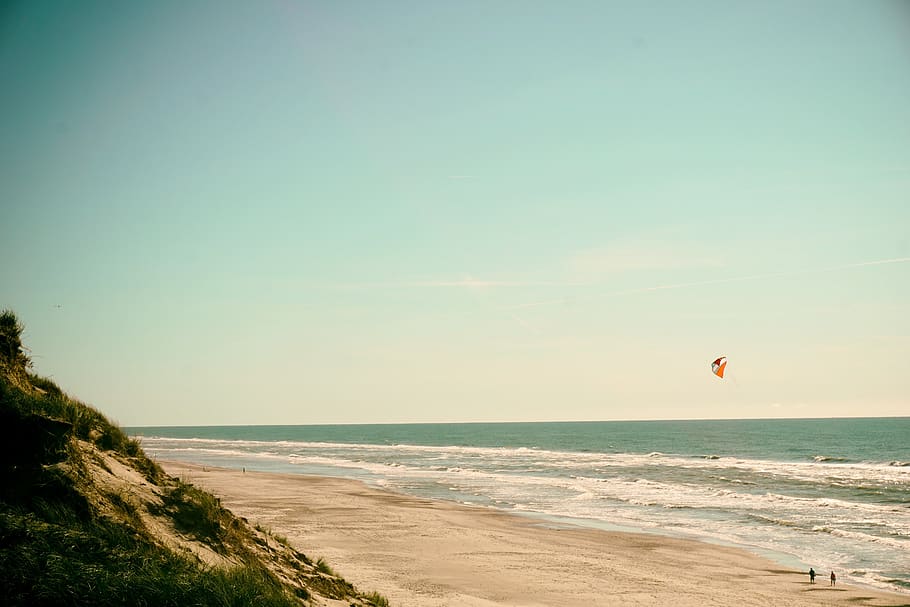 beach, kite, wind, waves, summer, vacation, sea, holiday, sand HD wallpaper