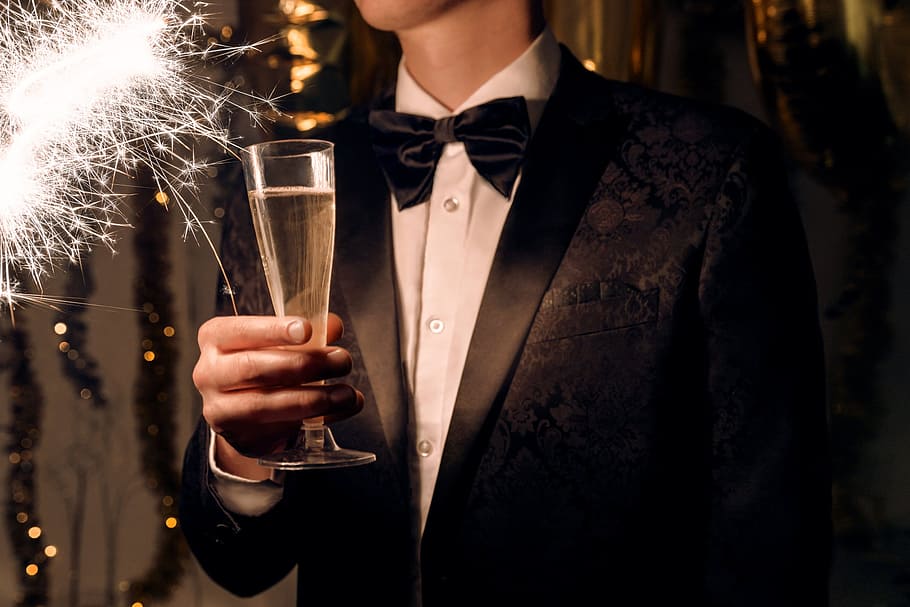 Champagne Bowt Ties And Sparklers Photo, Men, New Years, Suits, HD wallpaper