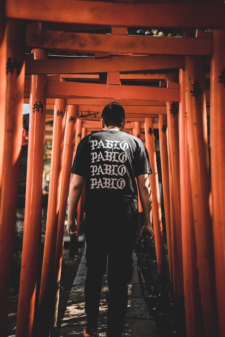 man walking on arch shrines, person, human, japan, tokyo, gate HD wallpaper