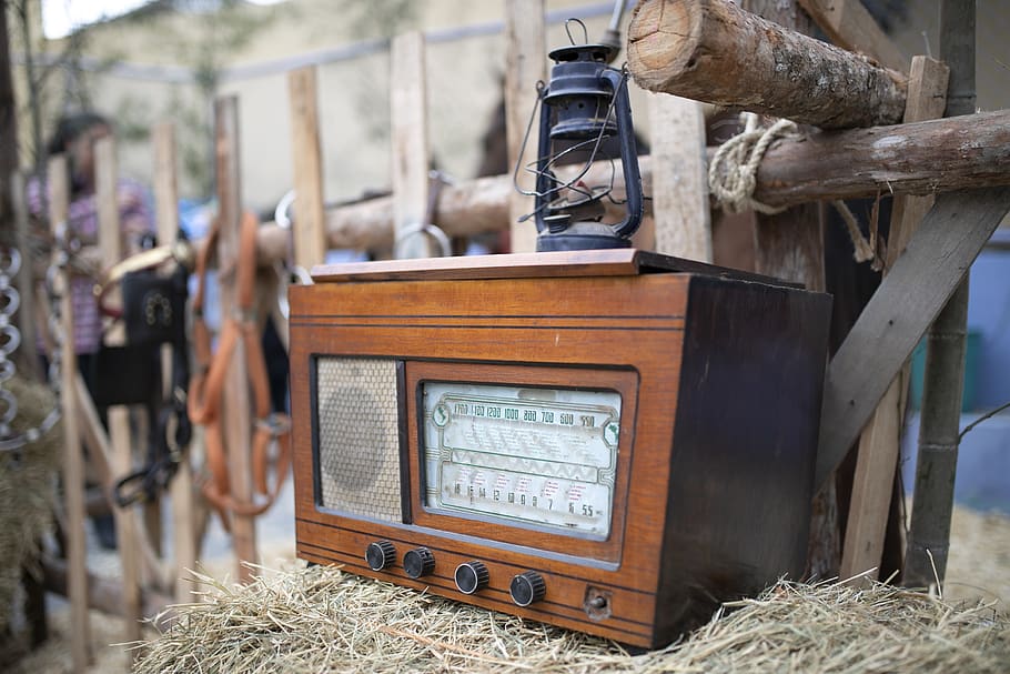 brown transistor radio, lamp, lantern, den, dog house, vintage sale