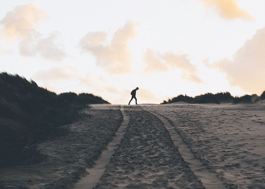formby, united kingdom, tracks, exploremore, moody, sunset HD wallpaper