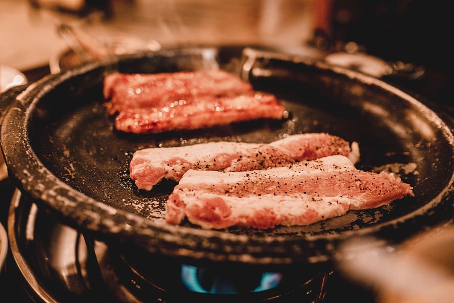 meat on gray skillet, food, food and drink, freshness, preparation HD wallpaper