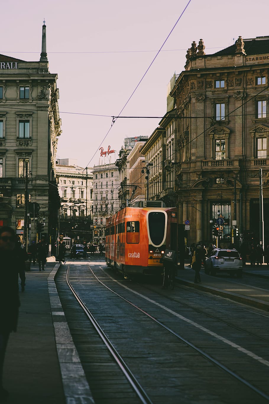 cable train beside building, human, person, vehicle, transportation HD wallpaper
