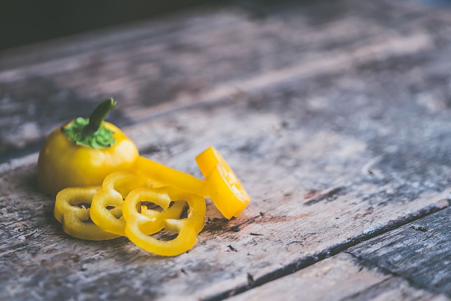 Sliced Yellow Pepper, background, bell pepper, blur, close-up HD wallpaper