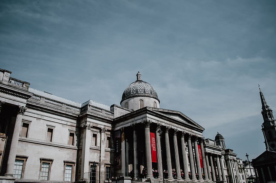 Grey Concrete Building Under Grey Clouds, administration, architecture HD wallpaper