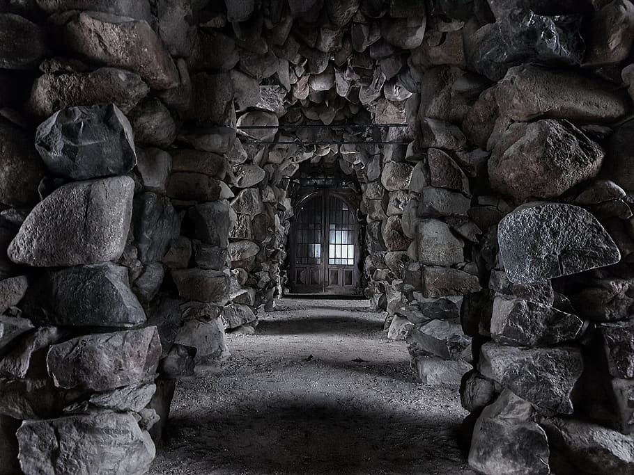 A walkway surrounded by stone pillars., германия, шверин HD wallpaper