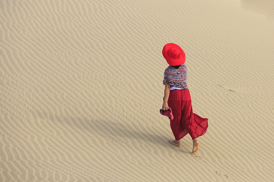 Woman Walking on Sands, adventure, back view, barefoot, dune HD wallpaper