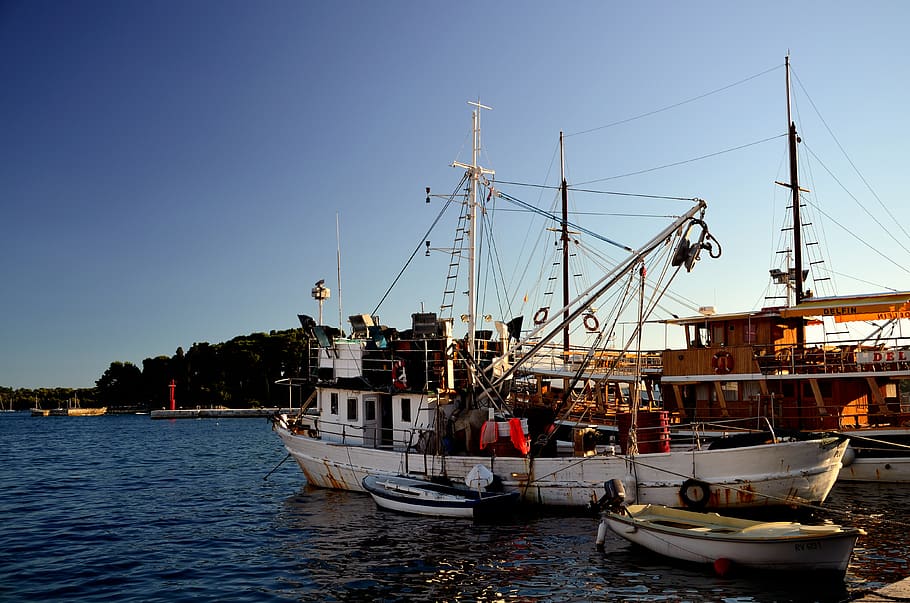 croatia, rovinj, rost, sea, seaside, boat, fisherman, bluesky