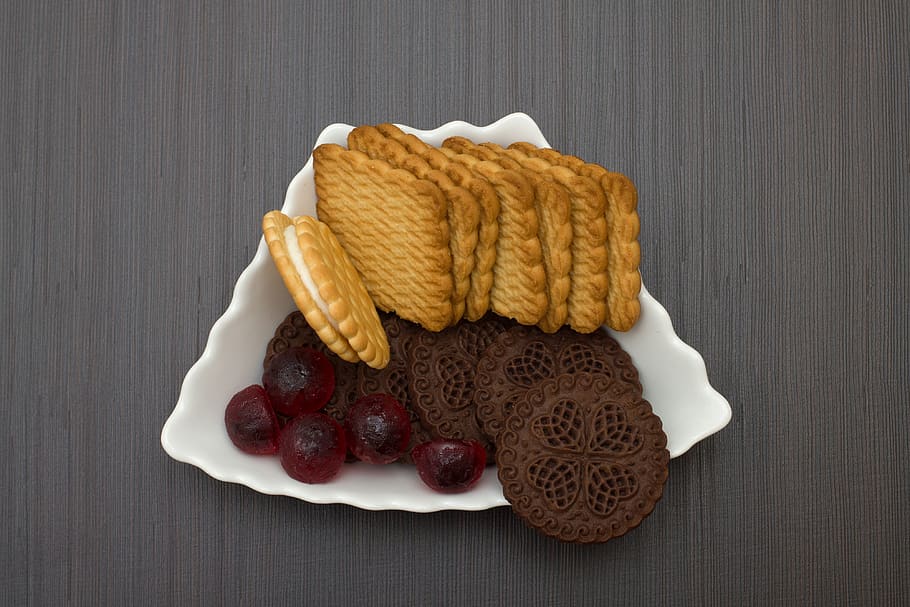 food, biscuits, bake, bread, spread, vanilla, plate, table HD wallpaper