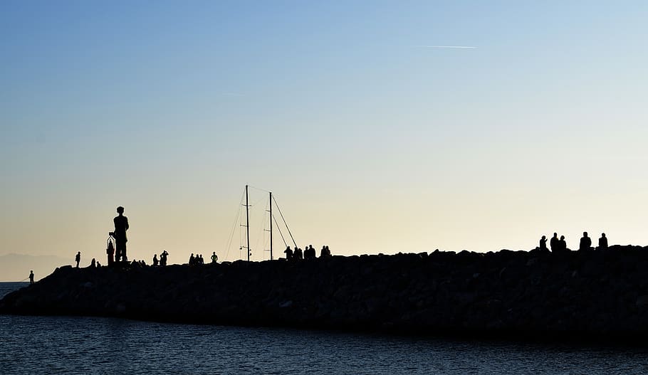 italy, tuscany, sky, silhouette, water, real people, sea, men HD wallpaper