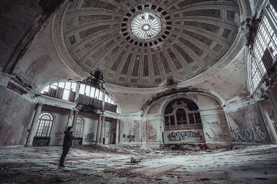 Person Standing Inside Of Abandoned Building, arches, architecture HD wallpaper