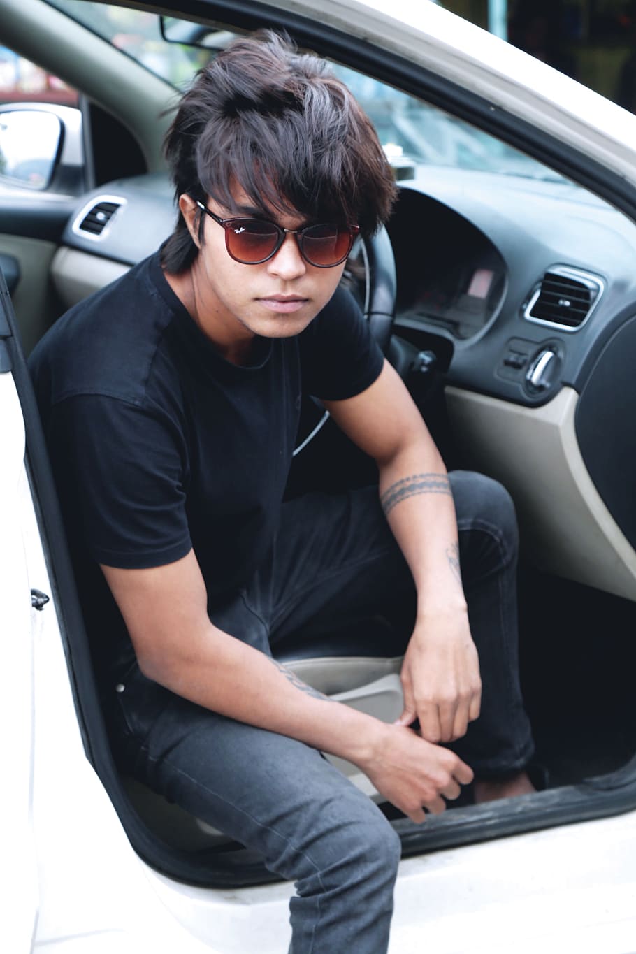 car, summer, handsome, fun, young, guy, boy, man, people, sunglasses HD wallpaper