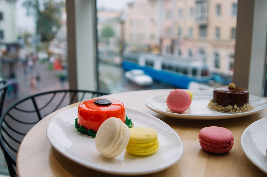 pastry shop, sweets, window, cake, food, delicious, candy, pink HD wallpaper