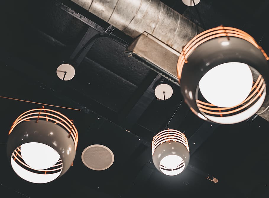 lighted white pendant lamps, light fixture, wright bros. brew and brew HD wallpaper