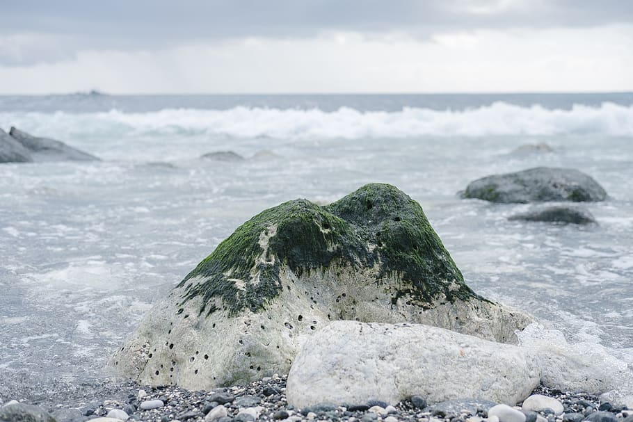 green rock on water, nature, outdoors, taiwan, hualien county