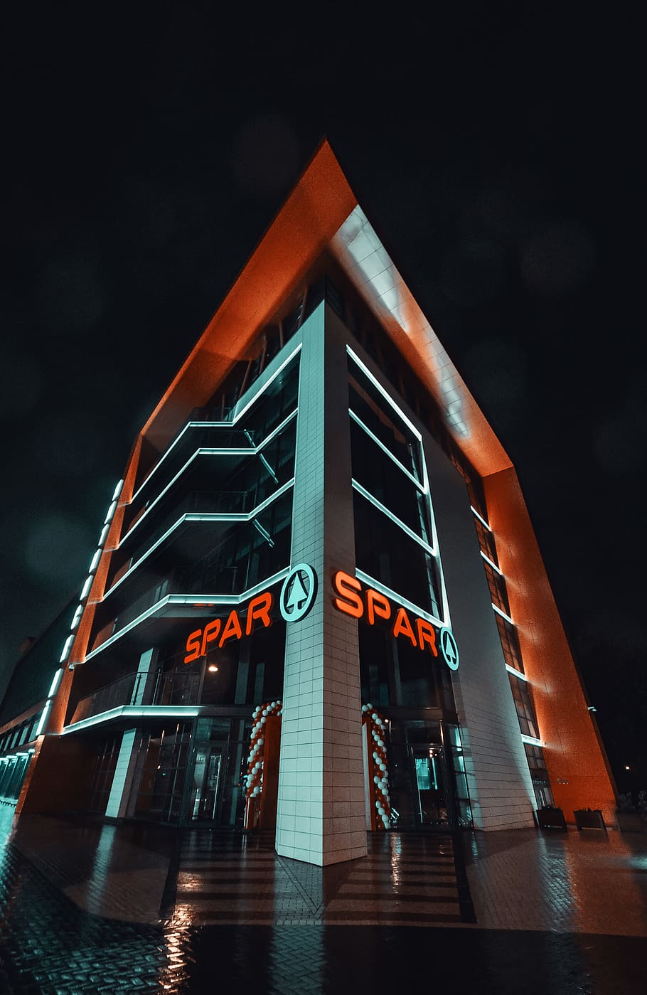 Spar Building at Night, architectural design, architecture, contemporary HD wallpaper